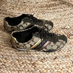 Coach Women's Tan and Gold Sneakers 7.5